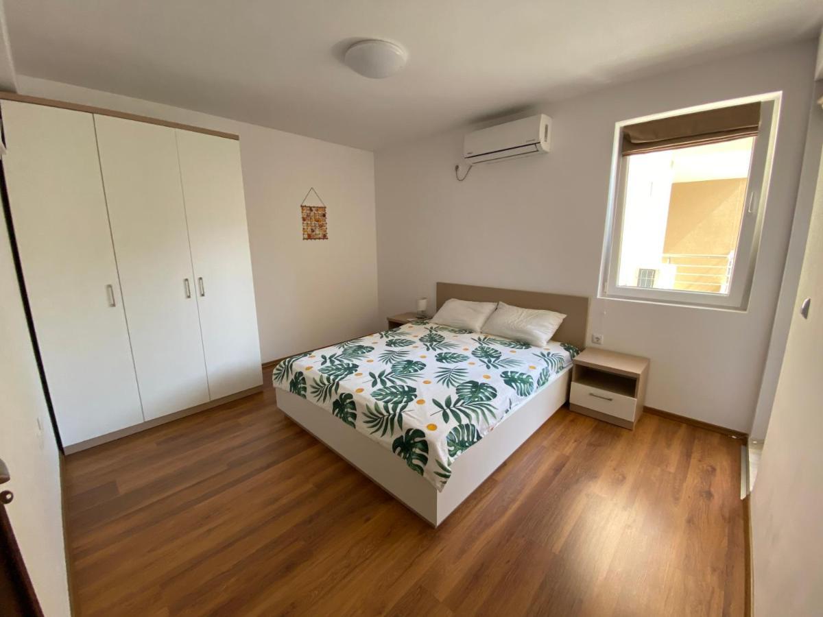 Apartments Dione Pomorie Esterno foto