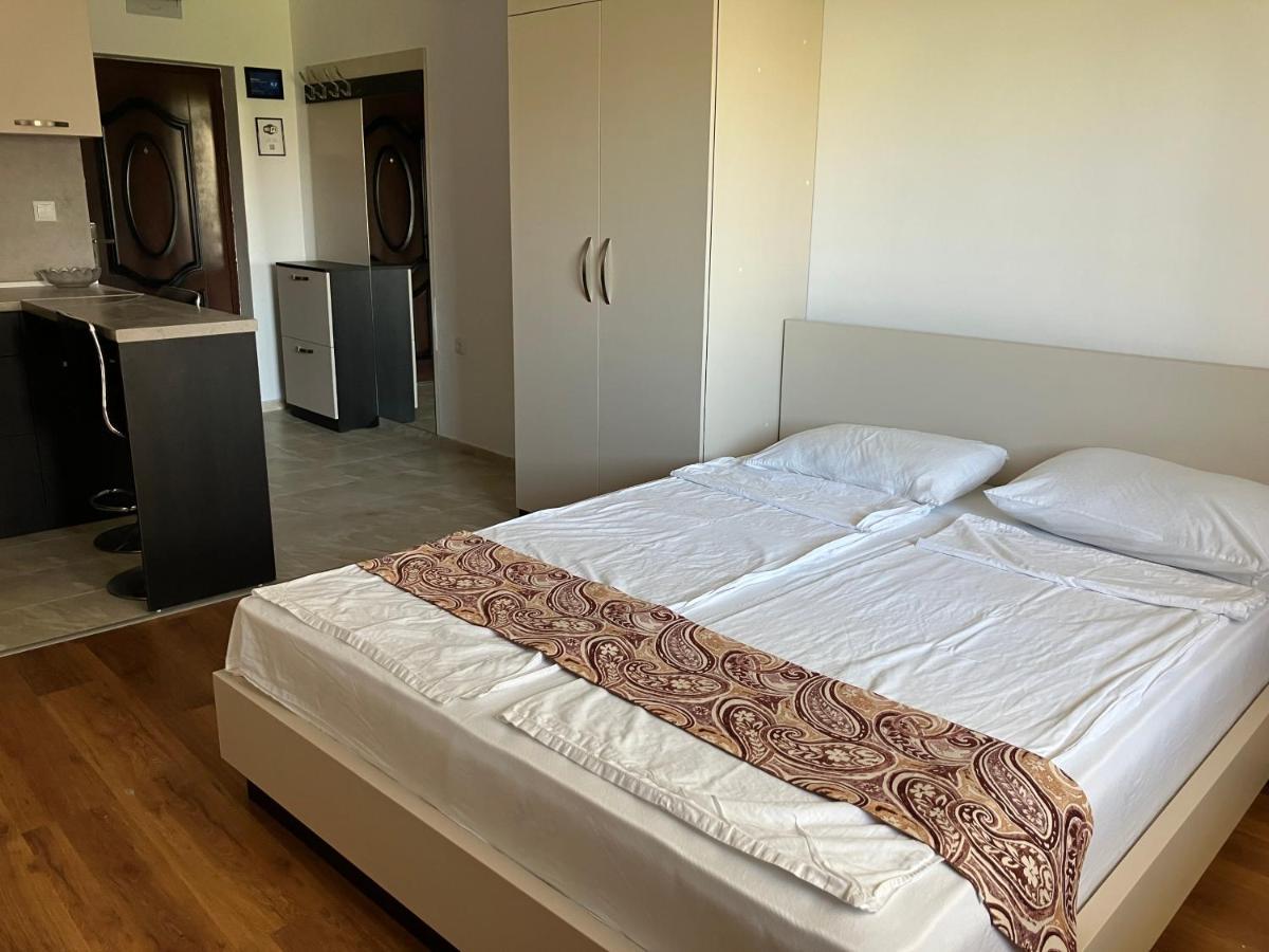 Apartments Dione Pomorie Esterno foto