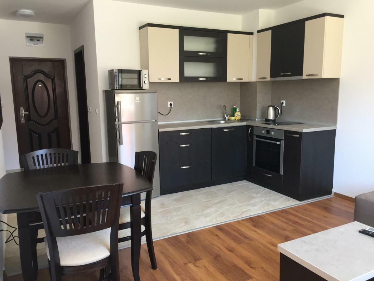 Apartments Dione Pomorie Esterno foto