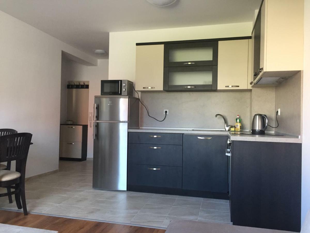 Apartments Dione Pomorie Esterno foto