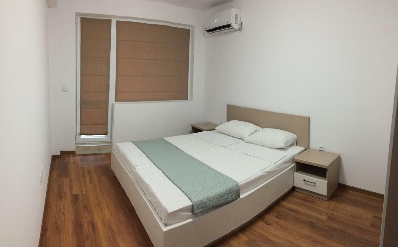 Apartments Dione Pomorie Esterno foto