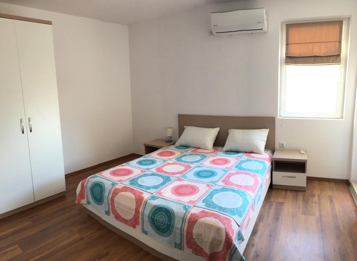 Apartments Dione Pomorie Esterno foto