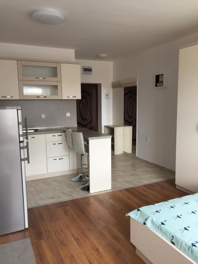 Apartments Dione Pomorie Esterno foto